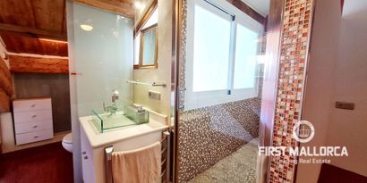 Real Estates picture 15 Ref. R11740