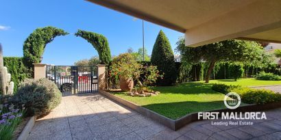 Real Estates picture 25 Ref. R27975