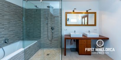 Real Estates picture 16 Ref. 81750