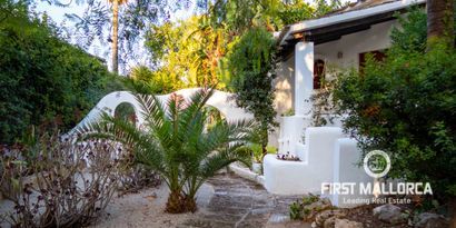 Real Estates picture 3 Ref. 81750