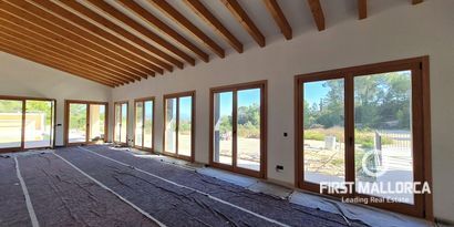 Real Estates picture 6 Ref. 75390