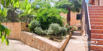 Real Estates picture 10 Ref. 81734