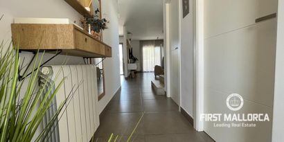 Real Estates picture 3 Ref. 82171