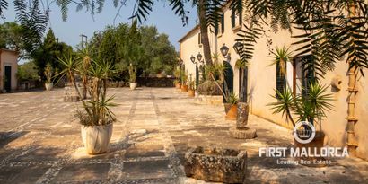 Inmobiliaria picture 2 Ref. Nº. 82113