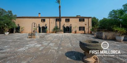 Inmobiliaria picture 0 Ref. Nº. 82113