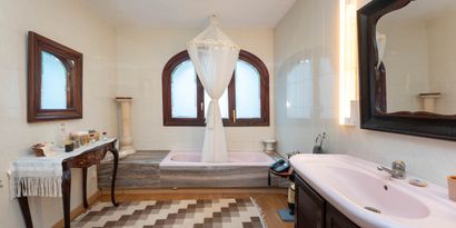 Real Estates picture 20 Ref. 81731