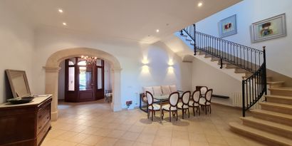 Inmobiliaria picture 8 Ref. Nº. R13581