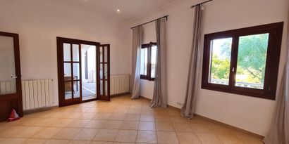 Inmobiliaria picture 9 Ref. Nº. R13581