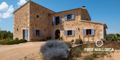 Real Estates picture 3 Ref. 82231