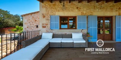 Real Estates picture 5 Ref. 82231