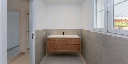 Real Estates picture 21 Ref. 68948