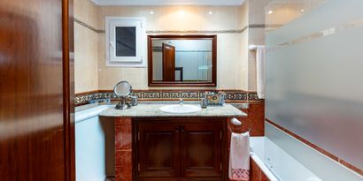 Inmobiliaria picture 12 Ref. Nº. 82202