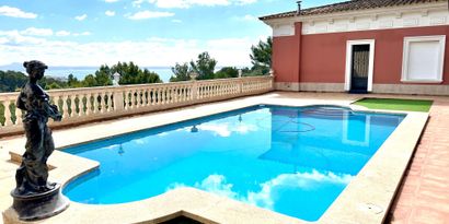 Real Estates picture 1 Ref. R11597