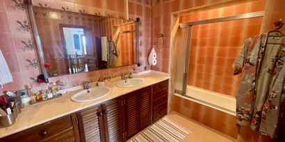 Real Estates picture 20 Ref. 82253