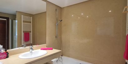 Real Estates picture 15 Ref. 79087