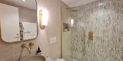 Inmobiliaria picture 14 Ref. Nº. 81980