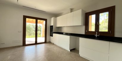 Real Estates picture 4 Ref. R9470