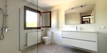 Real Estates picture 7 Ref. R9470