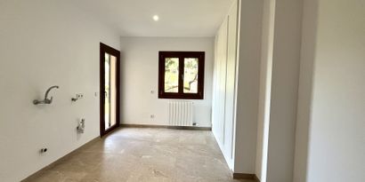 Real Estates picture 10 Ref. R9470