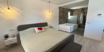 Real Estates picture 7 Ref. 74570