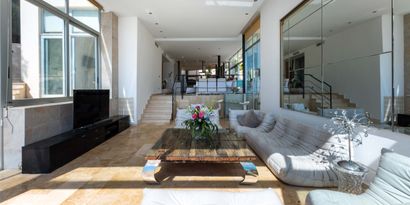 Real Estates picture 4 Ref. 82351