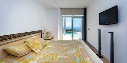 Real Estates picture 9 Ref. 82351