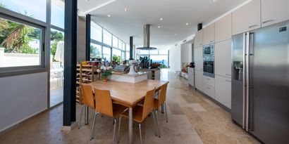 Real Estates picture 8 Ref. 82351