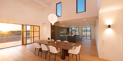 Real Estates picture 1 Ref. 79095