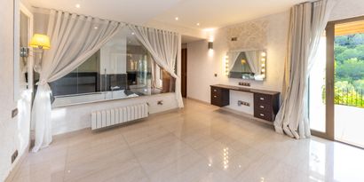Inmobiliaria picture 16 Ref. Nº. 74076