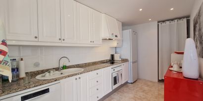 Real Estates picture 6 Ref. R28429