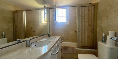 Real Estates picture 9 Ref. 82548