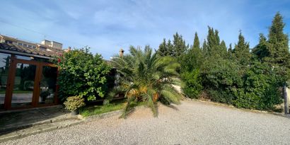 Real Estates picture 2 Ref. 69256