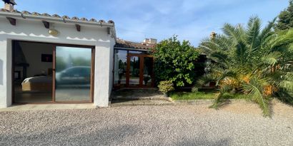 Real Estates picture 1 Ref. 69256