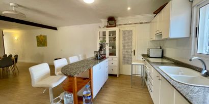 Real Estates picture 8 Ref. 69256