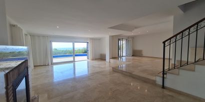 Недвижимость picture 3 Ref R1138