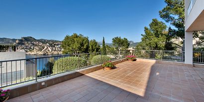 Inmobiliaria picture 0 Ref. Nº. 82601