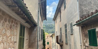 Real Estates picture 18 Ref. R10975