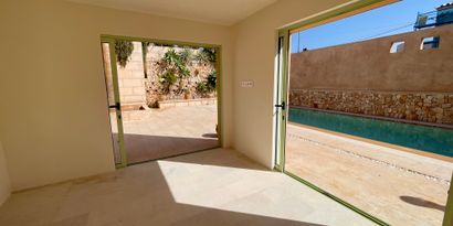 Real Estates picture 4 Ref. 82045