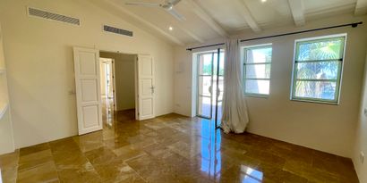 Real Estates picture 18 Ref. 82045