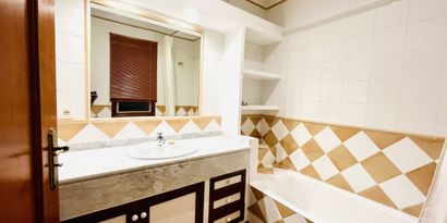 Real Estates picture 4 Ref. R19275