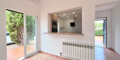 Real Estates picture 4 Ref. R28549