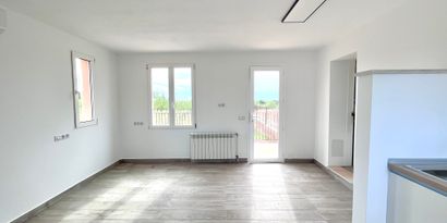 Real Estates picture 17 Ref. R28549