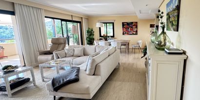 Real Estates picture 5 Ref. 76079