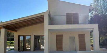 Real Estates picture 4 Ref. 75390