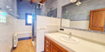 Real Estates picture 16 Ref. R7291