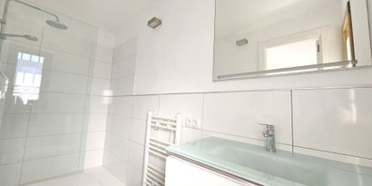 Inmobiliaria picture 9 Ref. Nº. 82720