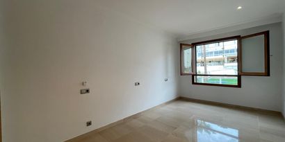 Real Estates picture 3 Ref. 82711