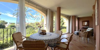 Real Estates picture 1 Ref. 82812