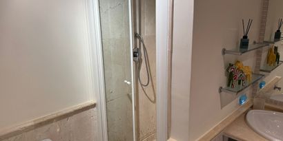 Real Estates picture 10 Ref. 82812