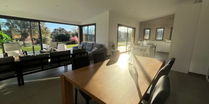 Real Estates picture 4 Ref. R28833